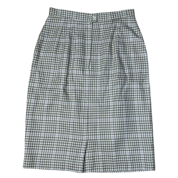 Michelle Stuart Petite Tan & White Plaid Jacket & Skirt Suit Set Size 6 - Picture 5 of 9